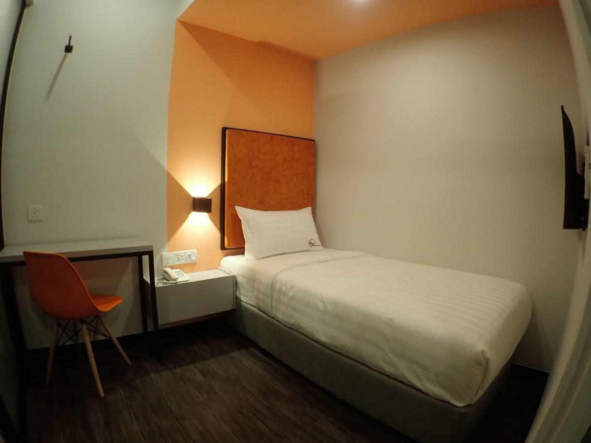 เอเพ็กซ์ บูทิก โฮเต็ล แอท บันดาร์ ซันเวย์ Hotel เปอตาลิงจายา ภายนอก รูปภาพ